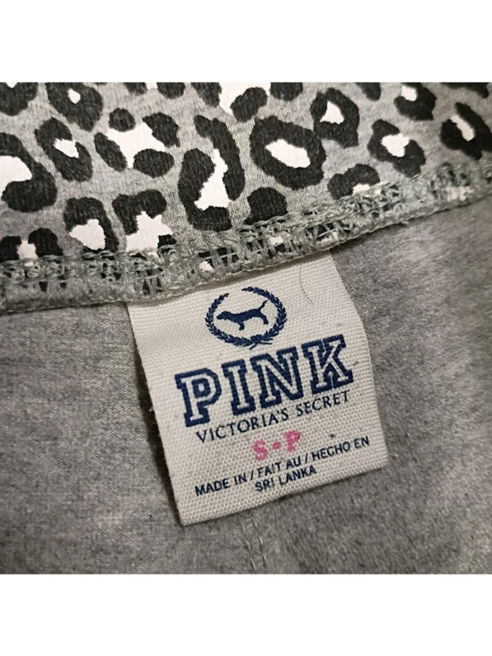 Victorias Secret Pink Fold-Over Yoga Pants Cheetah Print Waistband Gray Size S - Picture 5 of 15